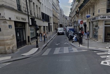 LOCATION-CA13-1052-httpwwwcapitaltransactionfr-PARIS-photo