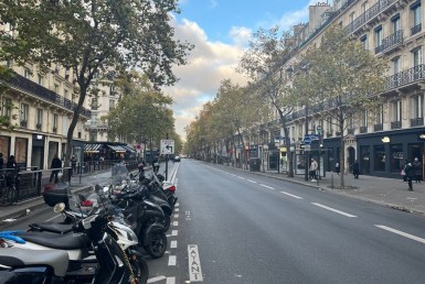 LOCATION-CA13-1094-httpwwwcapitaltransactionfr-PARIS-photo