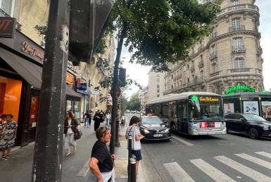 LOCATION-CA13-1478-httpwwwcapitaltransactionfr-PARIS-photo