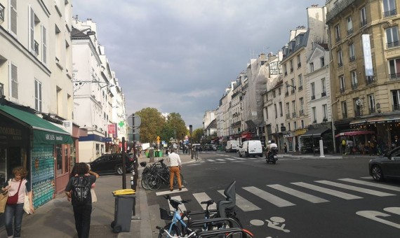 LOCATION-CA13-1586-httpwwwcapitaltransactionfr-PARIS-photo