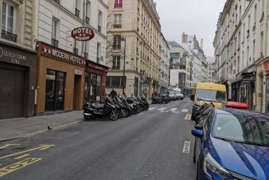 LOCATION-CA13-212-httpwwwcapitaltransactionfr-PARIS-photo