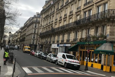 LOCATION-CA13-260-httpwwwcapitaltransactionfr-PARIS-photo