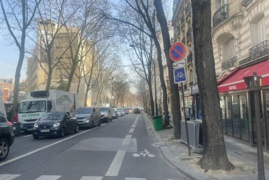 LOCATION-CA13-276-httpwwwcapitaltransactionfr-PARIS-photo