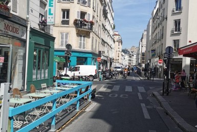 LOCATION-CA13-454-httpwwwcapitaltransactionfr-PARIS-photo