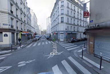 LOCATION-CA13-592-httpwwwcapitaltransactionfr-PARIS-photo