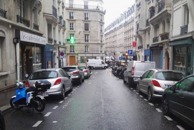 LOCATION-CA13-596-httpwwwcapitaltransactionfr-PARIS-photo