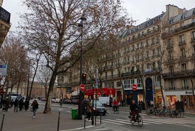 LOCATION-CA13-610-httpwwwcapitaltransactionfr-PARIS-photo