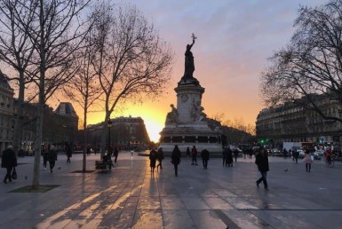 LOCATION-CA13-650-httpwwwcapitaltransactionfr-PARIS-photo