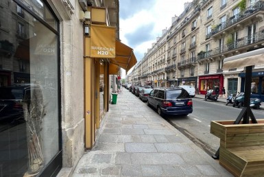 LOCATION-CA13-757-httpwwwcapitaltransactionfr-PARIS-photo