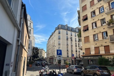 LOCATION-CA13-827-httpwwwcapitaltransactionfr-PARIS-photo