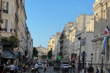 LOCATION-CA13-850-httpwwwcapitaltransactionfr-PARIS-photo