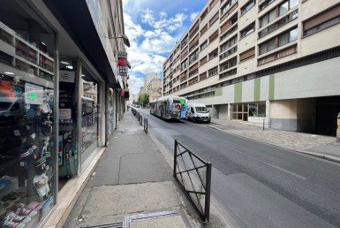 LOCATION-CA13-851-httpwwwcapitaltransactionfr-PARIS-photo