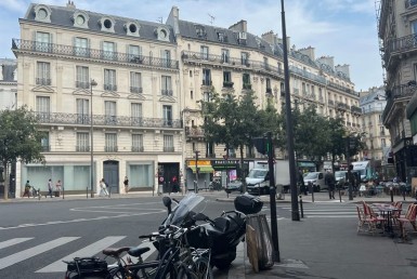 LOCATION-CA13-884-httpwwwcapitaltransactionfr-PARIS-photo