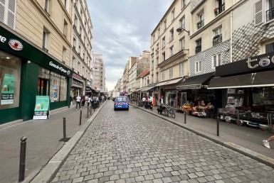 LOCATION-CA13-887-httpwwwcapitaltransactionfr-PARIS-photo