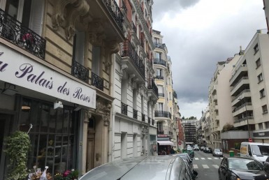 LOCATION-CA13-966-httpwwwcapitaltransactionfr-PARIS-photo